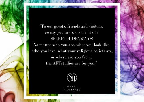 ein Bild von einem Poster mit buntem Rauch in der Unterkunft SH Team Lodges 4 Apartments für max 19 Personen l Monteure l Messe l Business in Duisburg