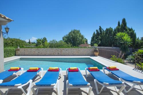 Owl Booking Villa Santuiri - Exclusive Holidays
