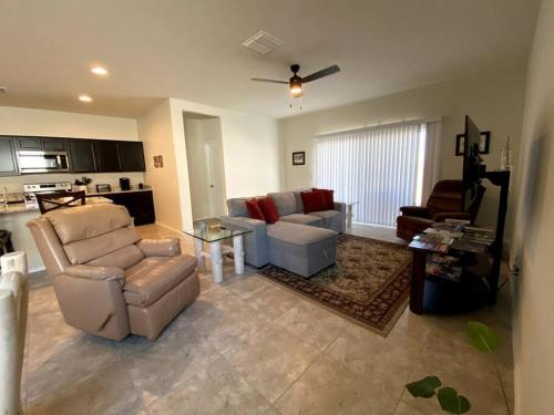 Quiet 2br 1 ba suite in north Casa Grande