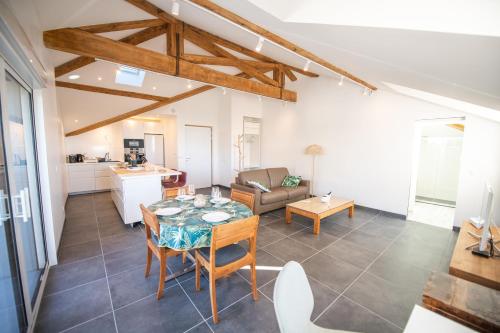 KASA DREAM - Vue sur les monts, Wifi haut débit, sol rafraichissant !