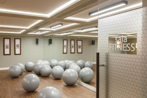 a room with a bunch of white balloons on the floor at Hotel SPA Dr Irena Eris Polanica Zdrój in Polanica-Zdrój