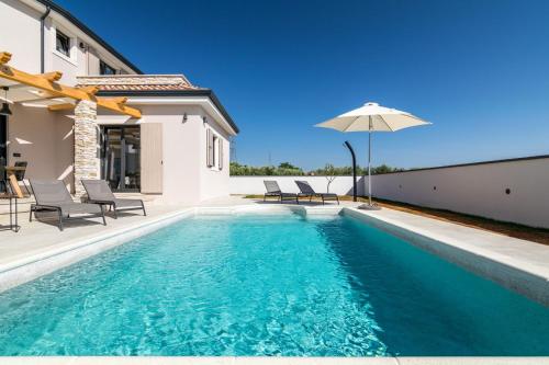 Beautiful Villa with sea view – Photos 2