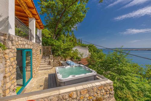 Holiday home in Jadranovo 43076