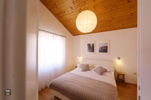 Posteľ alebo postele v izbe v ubytovaní Apartment in Vir - Insel Vir 42970