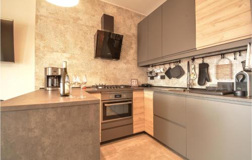 Miriam Sweet Home – Photos 5