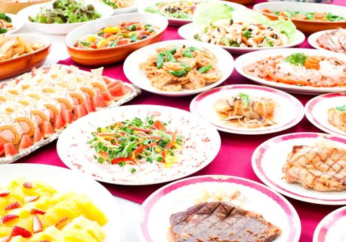 Makanan di atau berdekatan hotel
