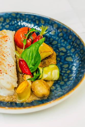 ホテルの敷地内または近くでの食事または食べ物