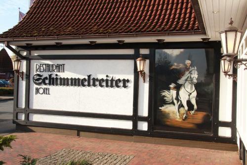 Φωτογραφία από το άλμπουμ του Hotel & Restaurant Schimmelreiter σε Silberstedt