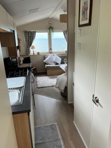 Vonios kambarys apgyvendinimo įstaigoje Stunning Hillside Sea View 2-Bed in Barmouth