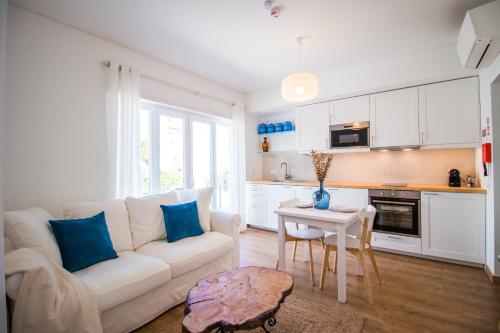 Køkken eller tekøkken på 188 Apartments - Petúnia - Pool and Balcony