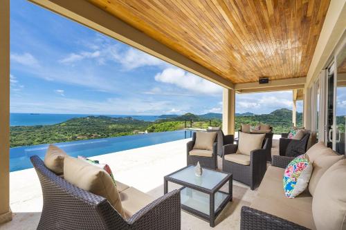 Casa Vista del Rey- A 5 Bedroom Ocean View luxury home LJ11