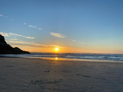 Apartamento na "Prainha" pé na Areia