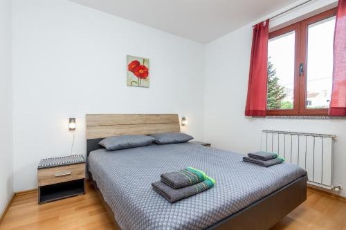 Apartments with parking space Rovinj - 12656