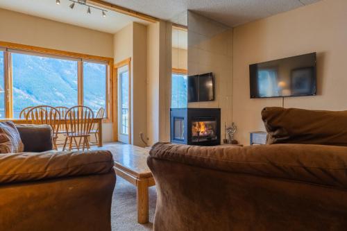 Sh501 Summit House Condo – Photos 3