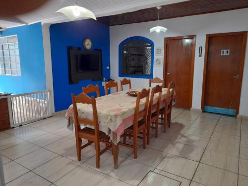 クイアバにあるHostel Aconchego do Lar - CPA 1のギャラリーの写真