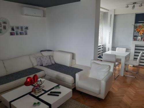 Top center suites – Photos 2