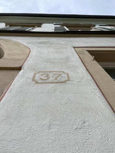 a sign on the side of a building at königsnachbar in Ludwigsburg