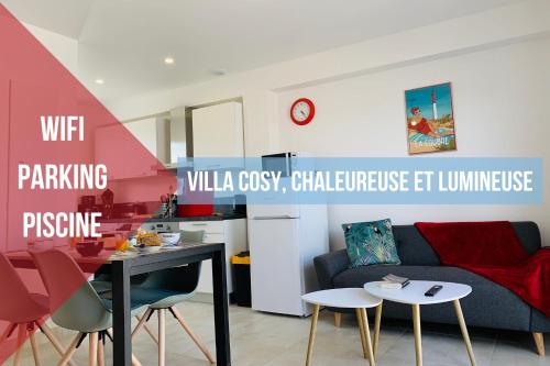 a living room with a couch and a table at LA FREGATE Maison avec piscine/parking/wifi/plages 5kms in Les Mathes