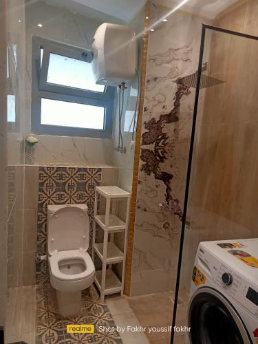 STUDIO Fakhr - Luxury apartment in Cairoにあるバスルーム