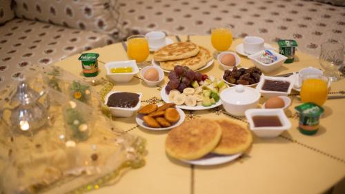 Đồ ăn tại/gần căn hộ