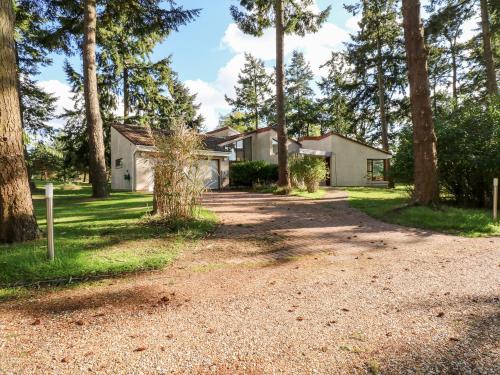 1 Aleutia Gardens – Photos 2