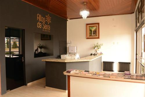 Kuchyň nebo kuchyňský kout v ubytování Altos da Serra Hotel