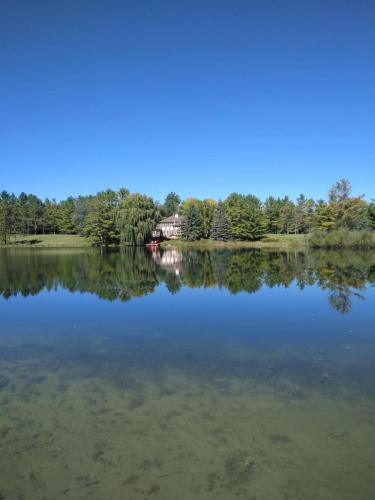 Lakeside executive suite