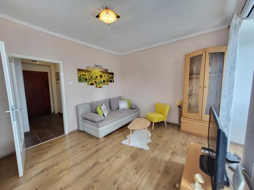 Apartment Evie - Central Historical Quarter by Irundo