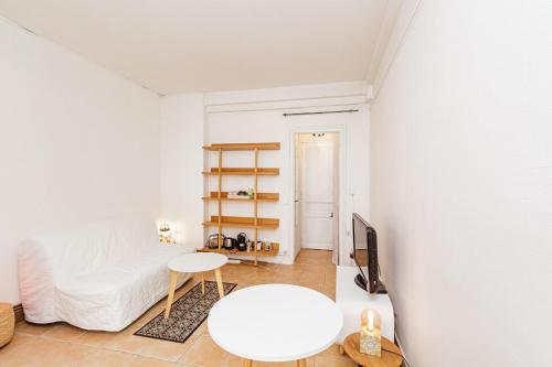 A bright studio near Paris – Photos 3