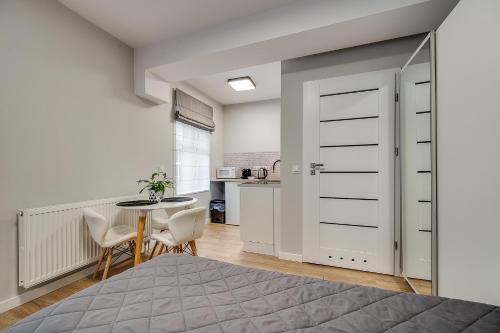 Η κουζίνα ή μικρή κουζίνα στο Central Platinum Apartments 18