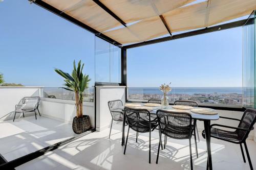 New 2 Bed Penthouse @ Estepona Hills With Sea View