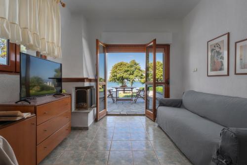 Χώρος καθιστικού στο Seaside Vourvourou Villa
