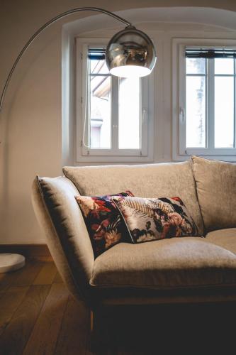 Coin salon dans l'établissement La Tour du Lac - Beautiful apartment in the heart of Annecy