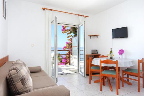 Apartments by the sea Rastici, Ciovo - 11723