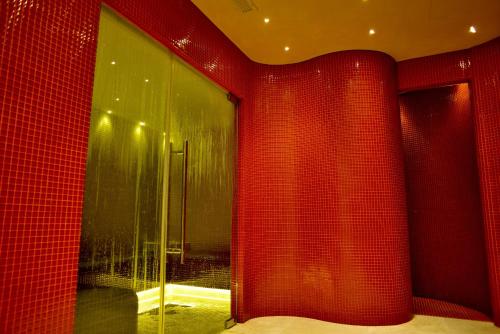 Ванна кімната в Bucium Motel & SPA