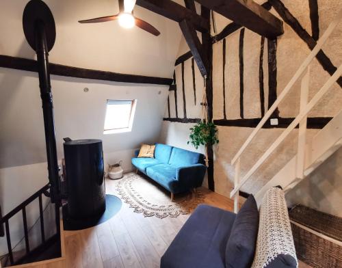 Posedenie v ubytovaní Loft atypique au calme avec cour privative