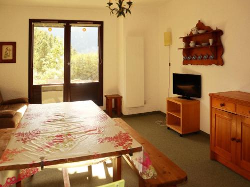 Appartement 6 personnes aux Orres, accès direct pistes, vue patinoire - FR-1-322-361