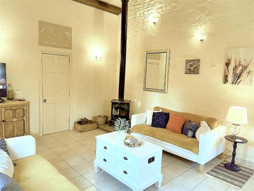 Blanzay Stone Villa – Photos 4