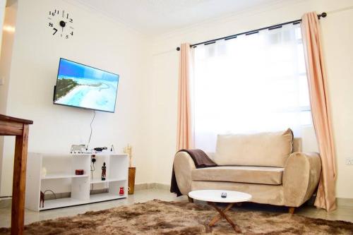 Rorot 2 bdrm stay located Annex, home away