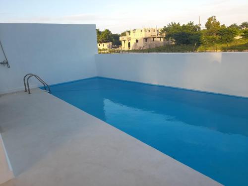 BEACHFRONT HOUSE – Photos 4