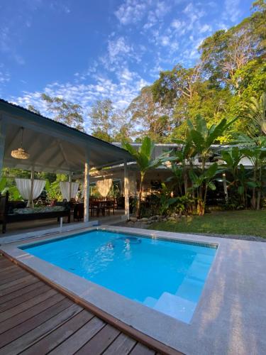 Bazén v ubytování Colina Secreta - Glamping and Villas nebo v jeho okolí