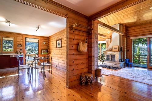 Gambar di galeri bagi Luxury Chalet Vila on Mountain Top with great view di Kalavrita