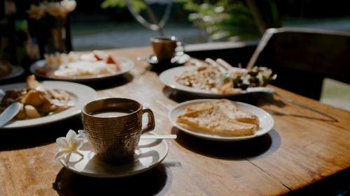 Mad på resortet eller i nærheden