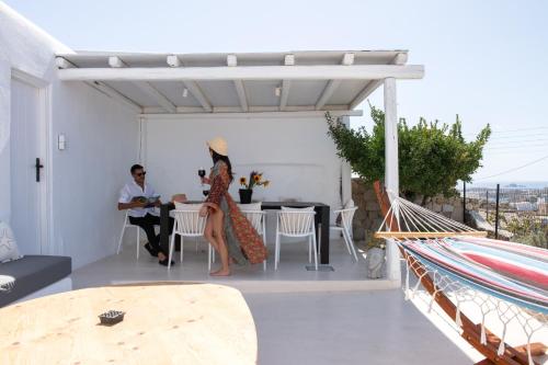 Yalos Mykonos 4 Bedroom Luxury house 5 minute from Ornos Beach w sea & Sunset view