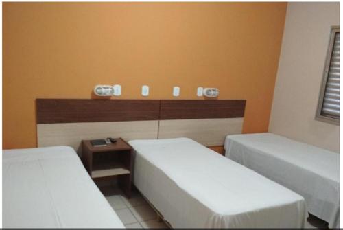Katil atau katil-katil dalam bilik di Villa Verde Hotel