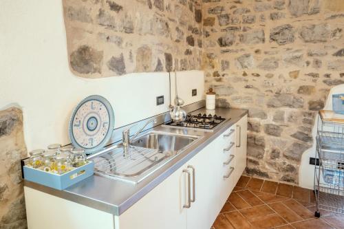 Una cocina o zona de cocina en Un posto davvero unico!