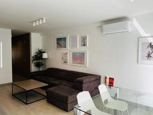 Posezení v ubytování Sliema 2BR & Parking, Beach Promenade Walks