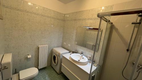 Kúpeľňa v ubytovaní Green Apartment and Pools