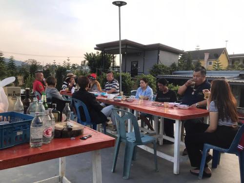 Επισκέπτες που μένουν στο Music Khao Kho