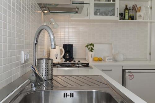 Kuchyňa alebo kuchynka v ubytovaní Suncana Apartments Dubrovnik
